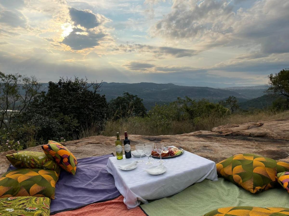 Ndhula Luxury Tented Lodge White River Esterno foto