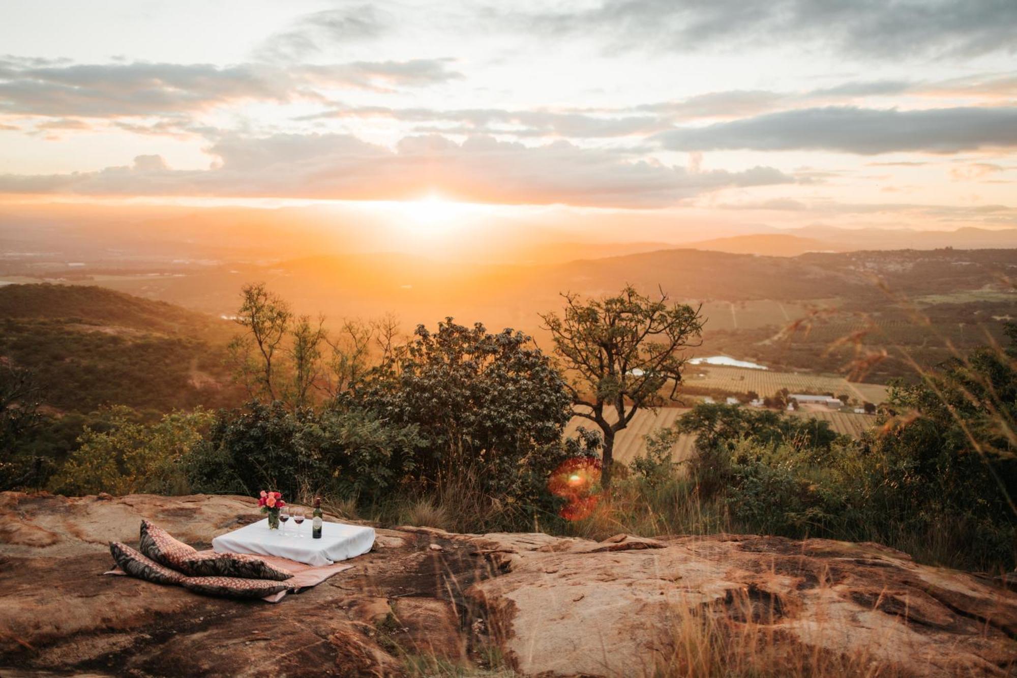 Ndhula Luxury Tented Lodge White River Esterno foto