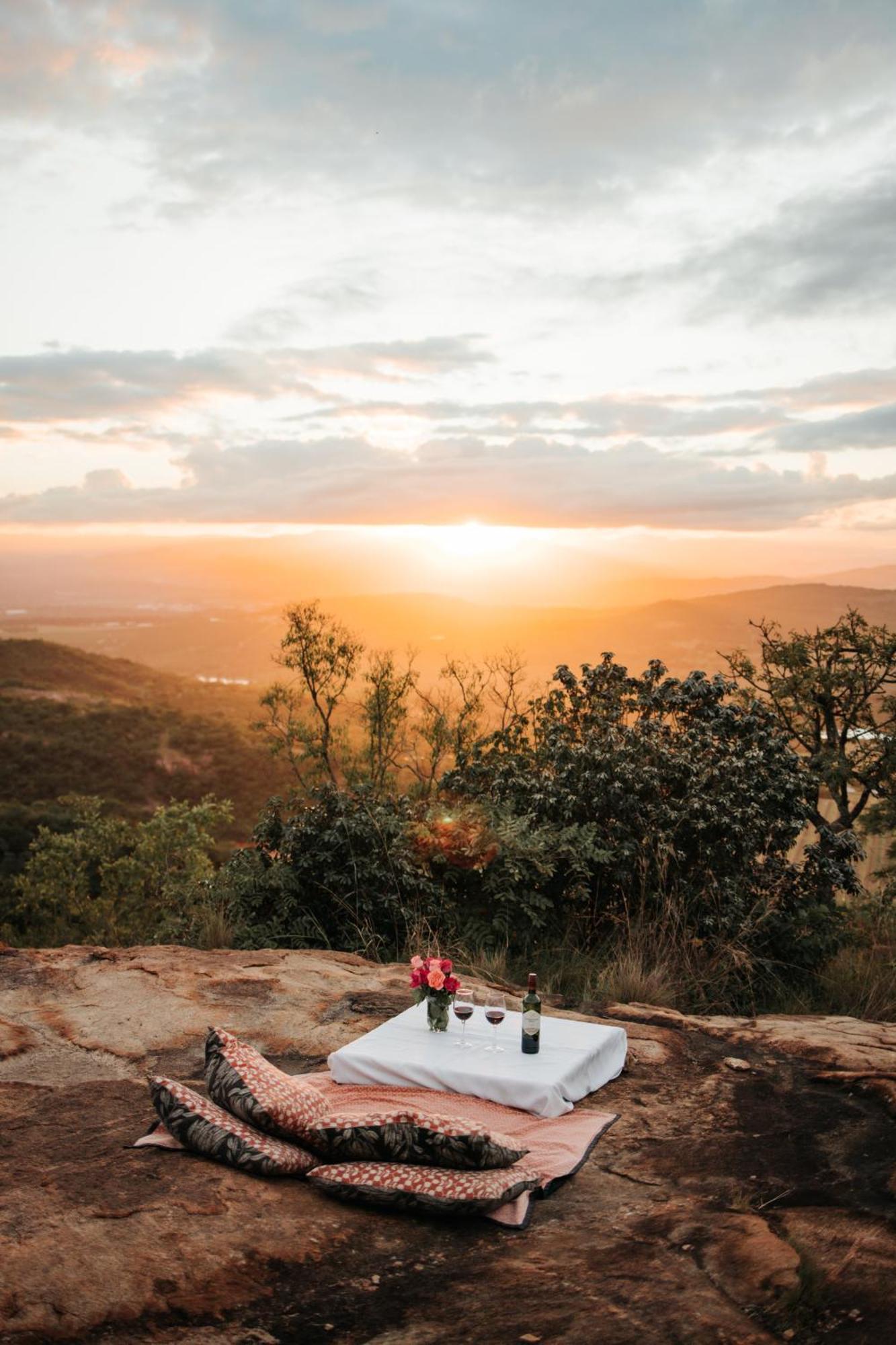 Ndhula Luxury Tented Lodge White River Esterno foto