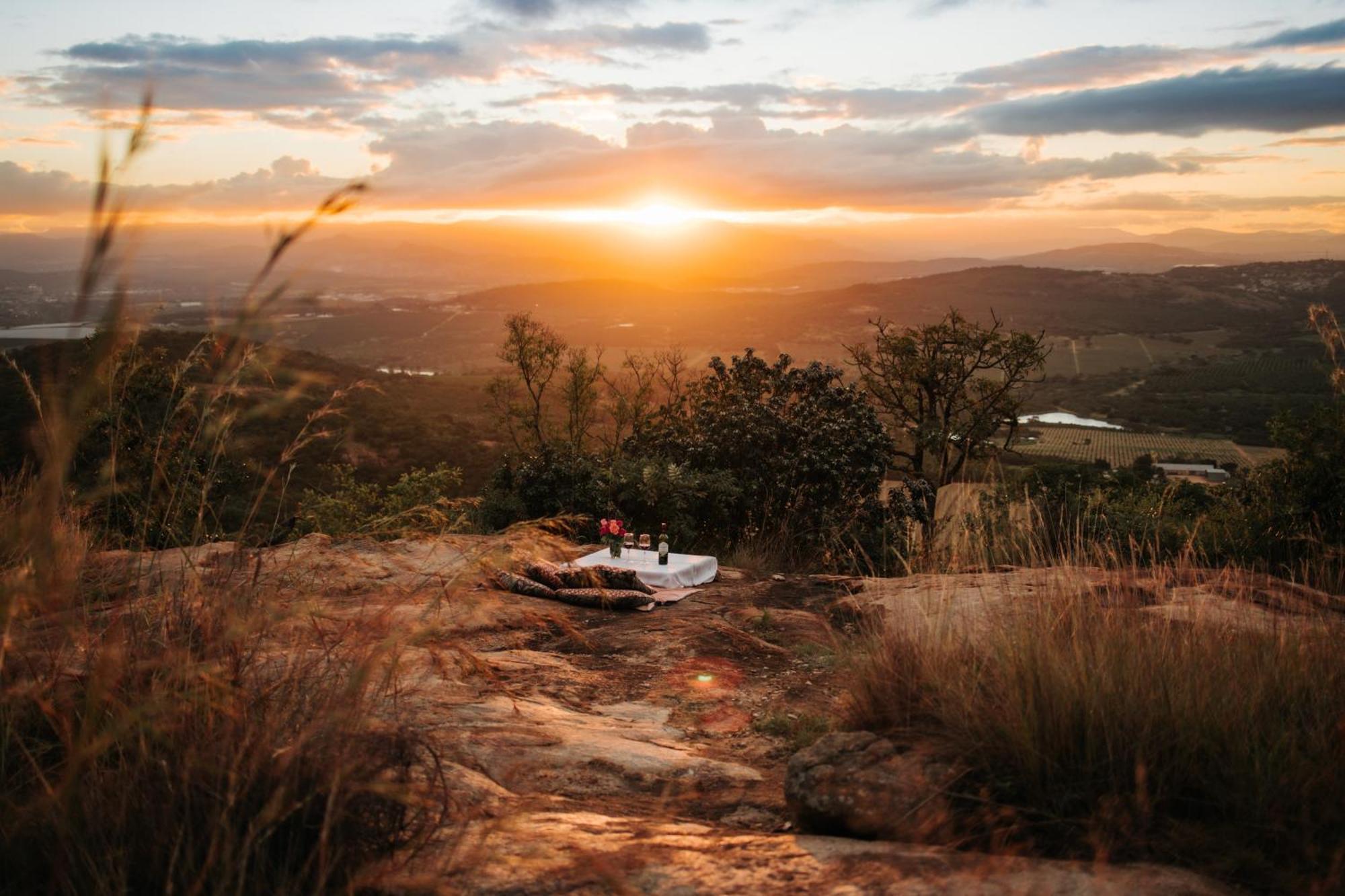 Ndhula Luxury Tented Lodge White River Esterno foto