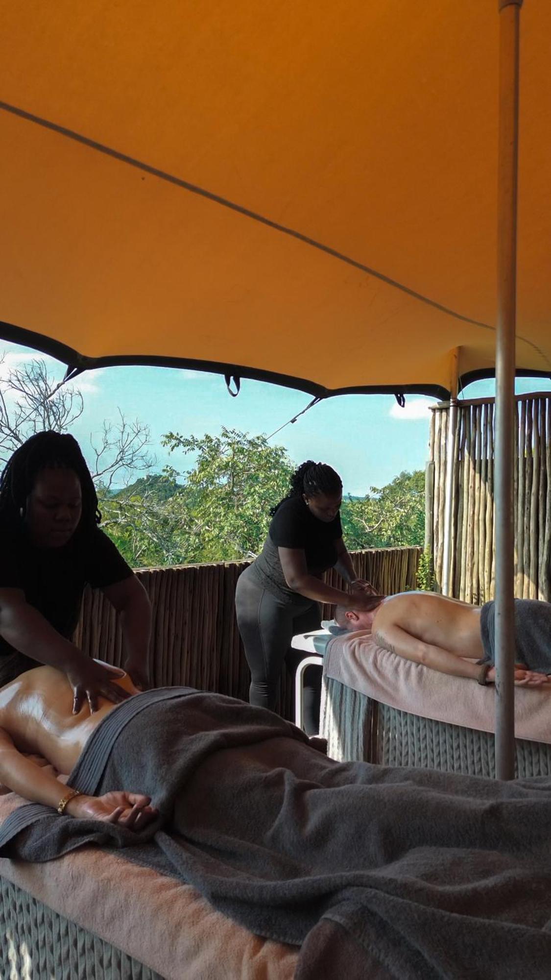 Ndhula Luxury Tented Lodge White River Esterno foto