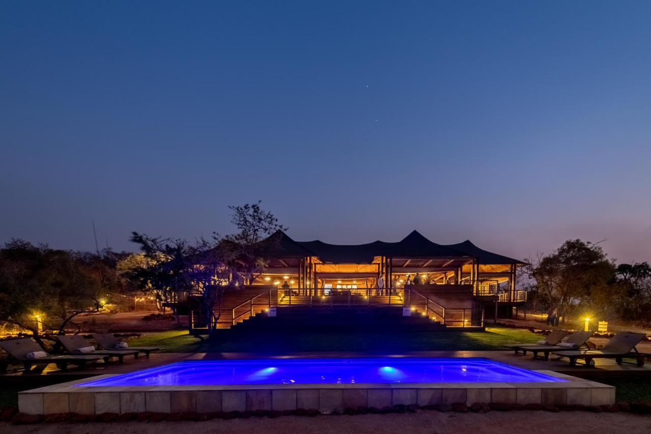 Ndhula Luxury Tented Lodge White River Esterno foto